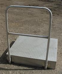 Image 40.5" x 40.5" Aluminum Work Platform w/ 8" Floor Height 340097
