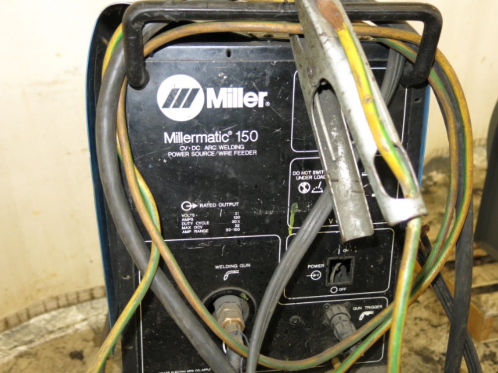 MILLER MILLERMATIC 150 Welder Welding and Soldering Equipment