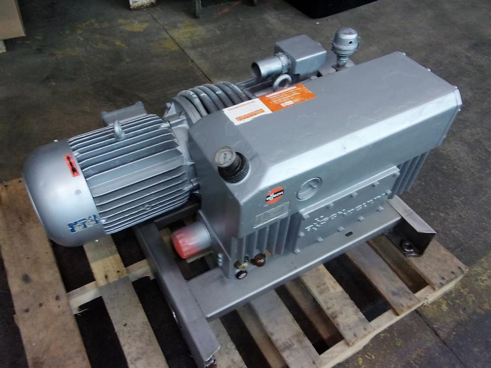 10 HP BUSCH Vacuum Pump Type 250132.4218 Vacuum Pumps