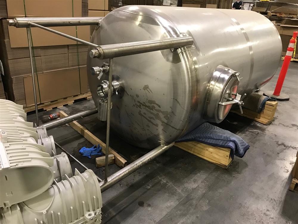 1,000 Gallon PETERSON CUSTOM Vertical Mixing Tank - 316 Stainless Steel ...